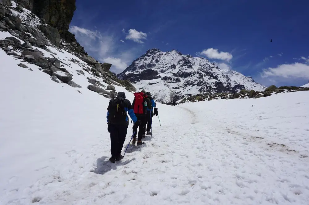 hampta pass trek view